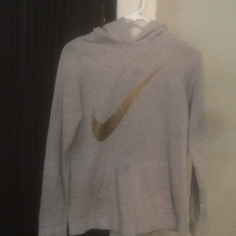 Nike pullover hoodie
